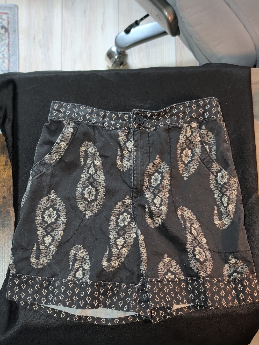 Knox Rose Black and Cream Patterned  High Waisted Shorts